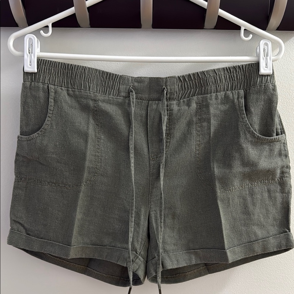 Women's Army Green Shorts linen blend size 5 with pockets, elastic drawstring. - Picture 3 of 10